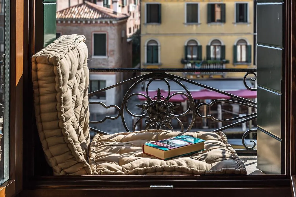 Palazzina Canal Apartment Venice 0*,
